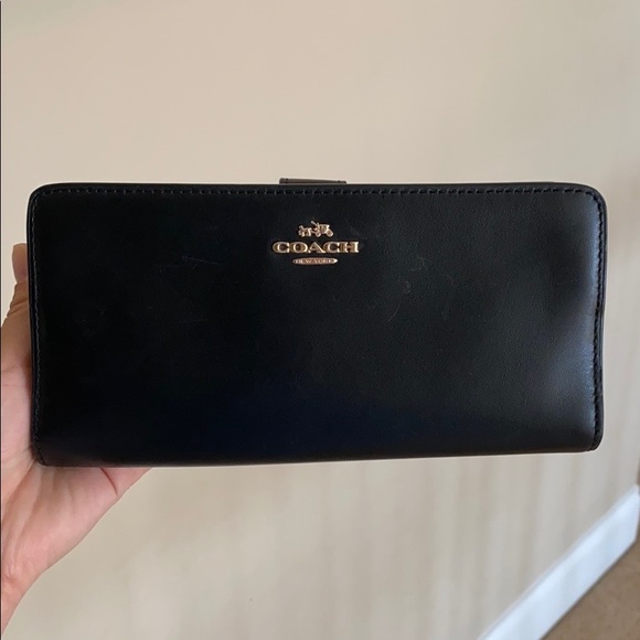 Coach Handbags - Coach skinny wallet